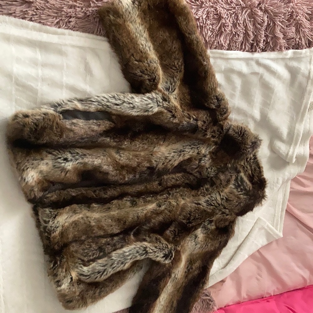Gently Used Forever 21 Foe Fur Coat